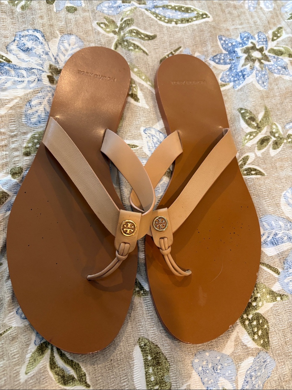 Tory Burch Tan Leather Thong Sandals size 9.5